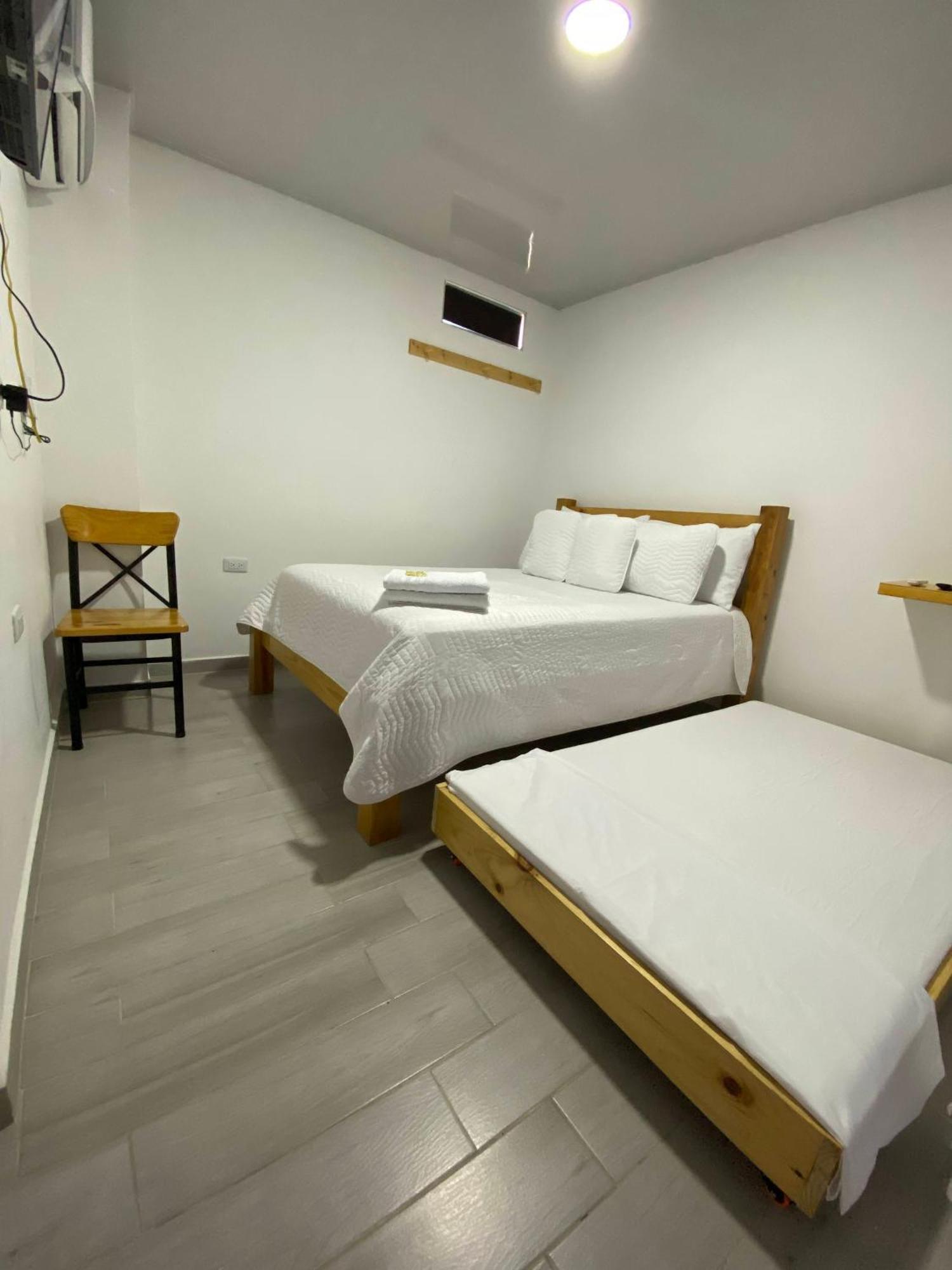 Hotel Alameda Plaza Cali Buitenkant foto